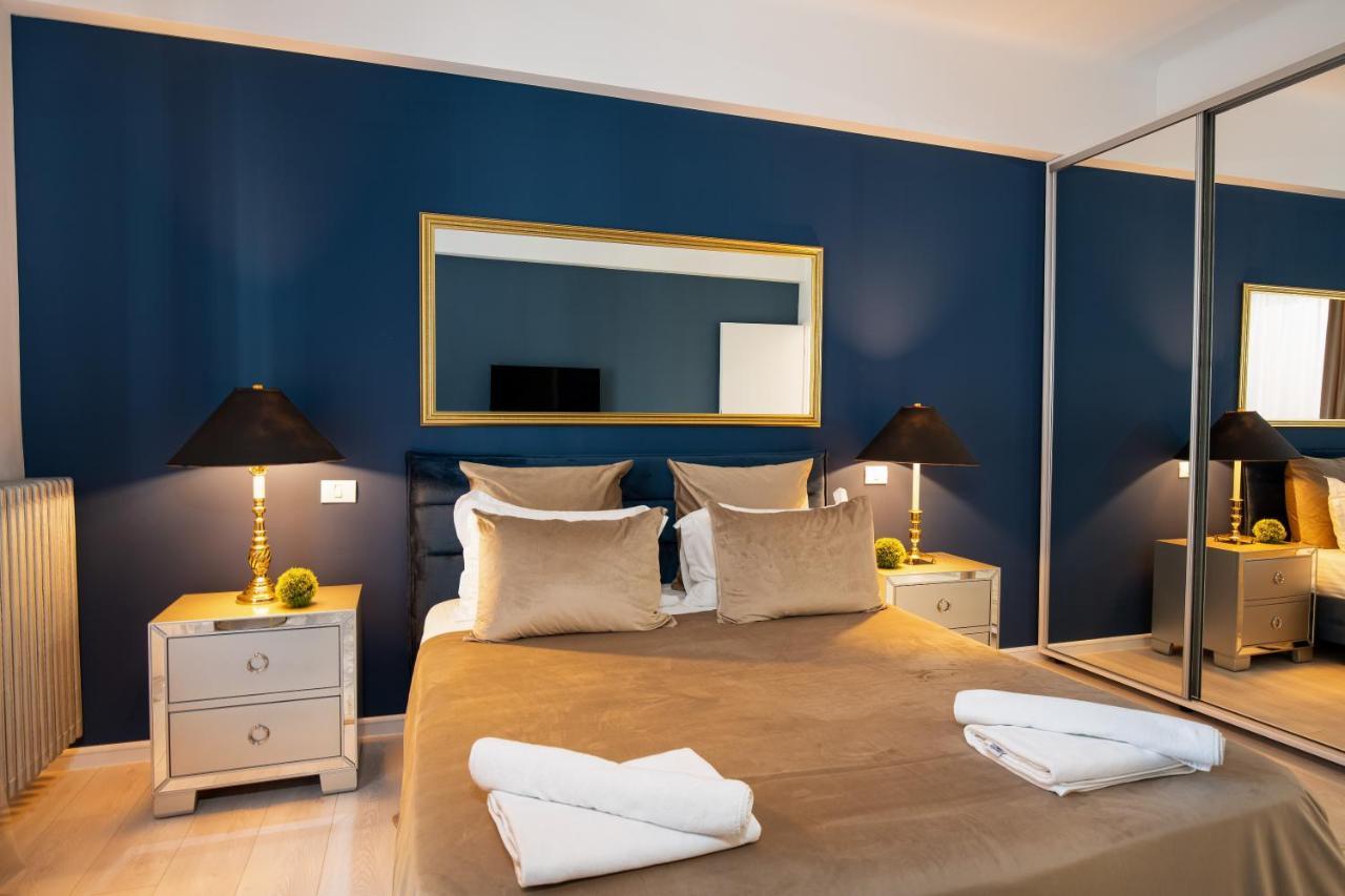 Metropole Old Apartment