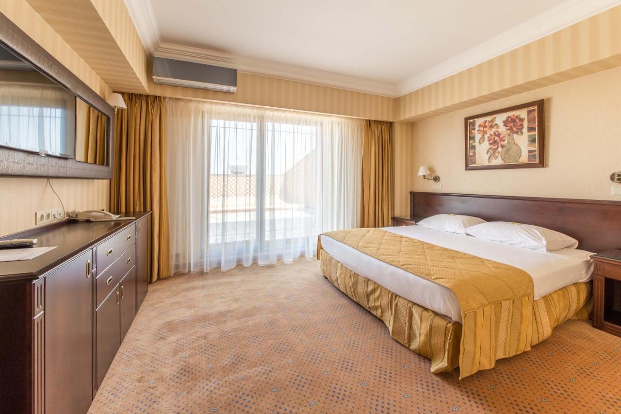 Ramada & By Wyndham North Bucharest