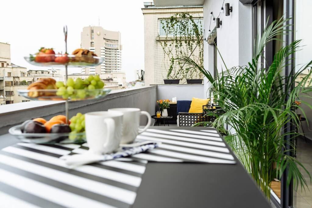 Amazing View - Terrace+netflix - Center Apartamento Bucareste