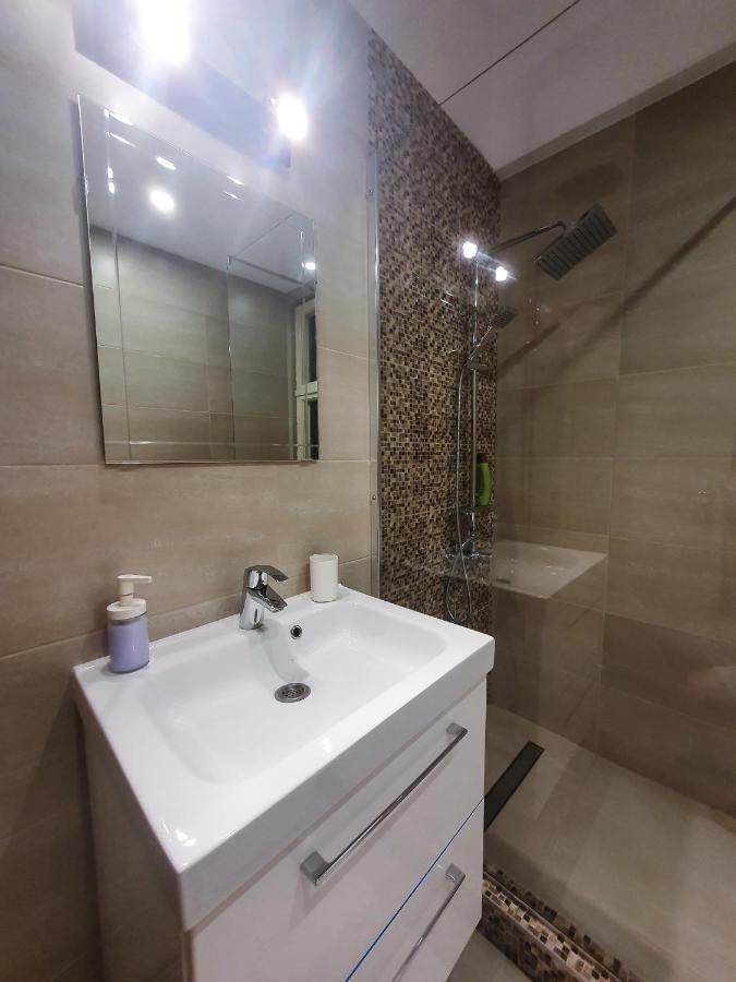 Apartment Charming Studio With View Bucharest