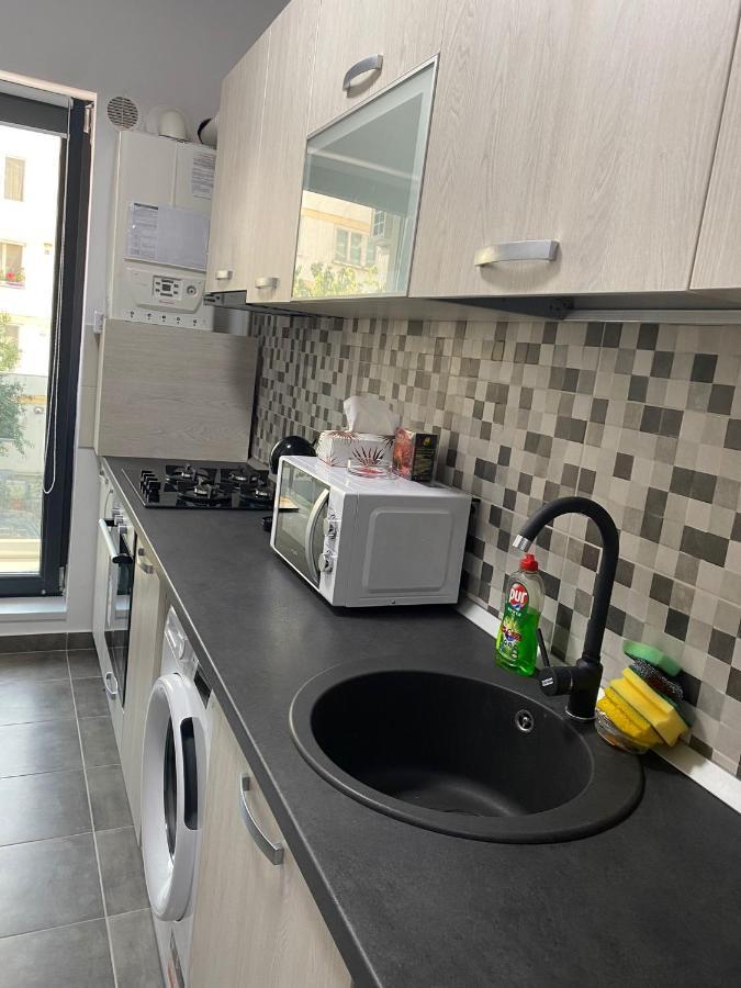 Apartament - Drumul Taberei Parc Bucureşti