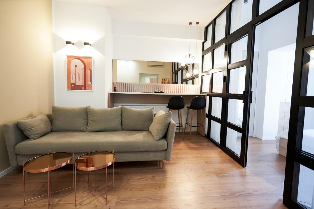 Glamorous Design In Calea Victoriei * Bucareste