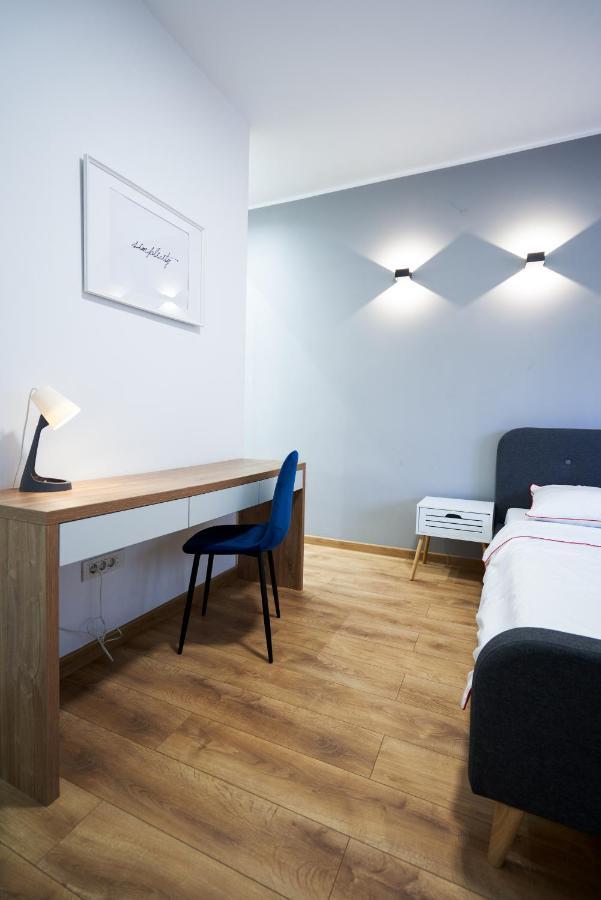 Apartamento Minimalist Design In Magheru *