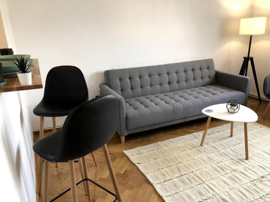 Lovely Apartment *