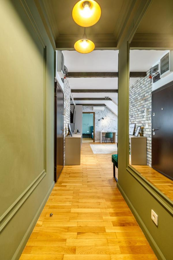 Apartment Urban Oasis With Parking Bucharest