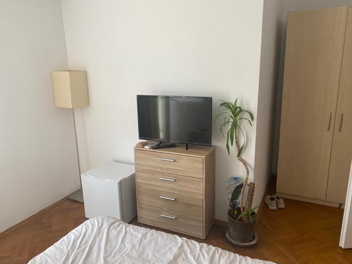 Bed & Breakfast Bucarest B&B *