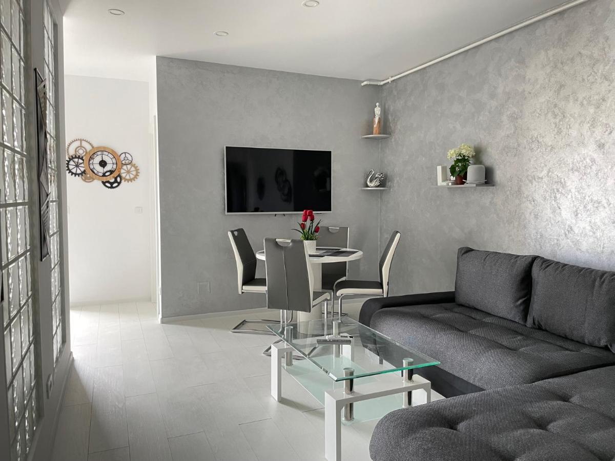 Luxury Westpark 2-room Lakeview W5 *
