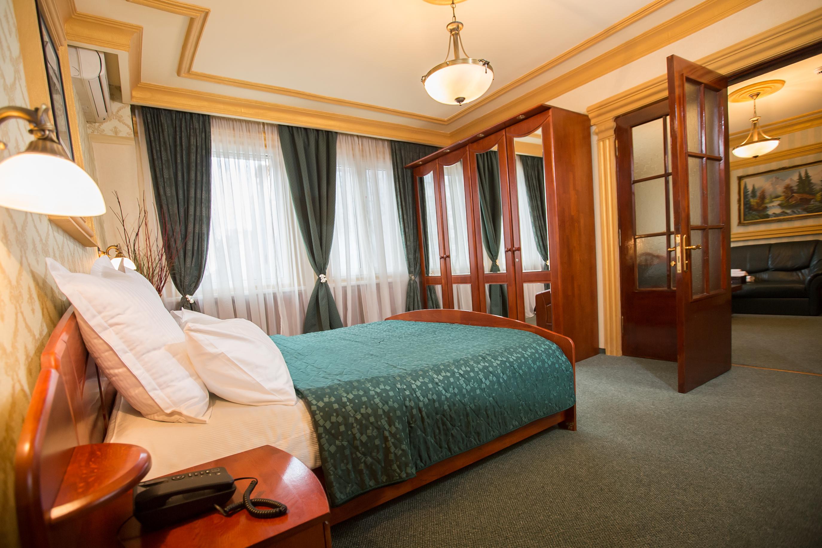 Comfort Hotel 4*