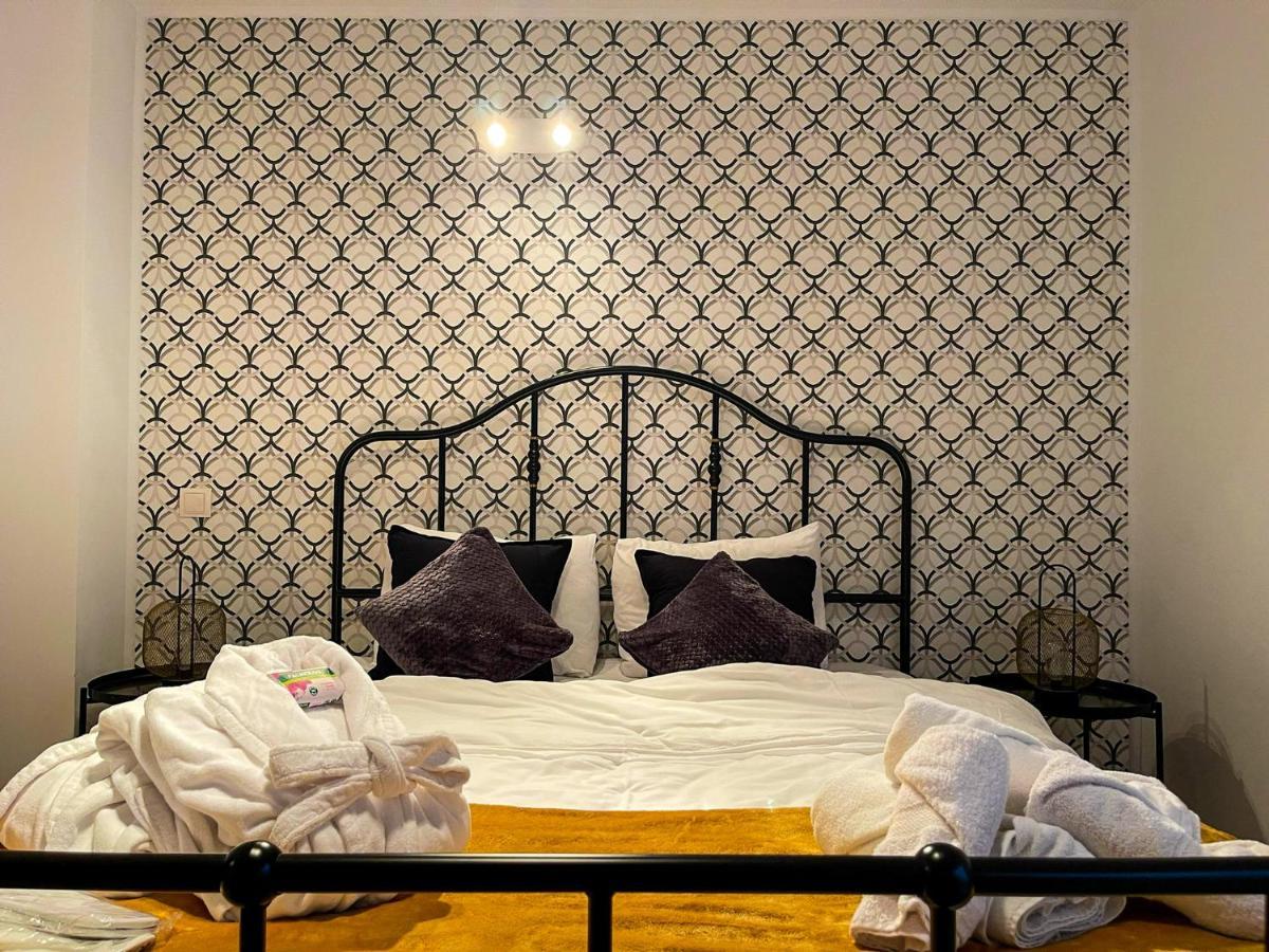 Tudor's * Bucureşti