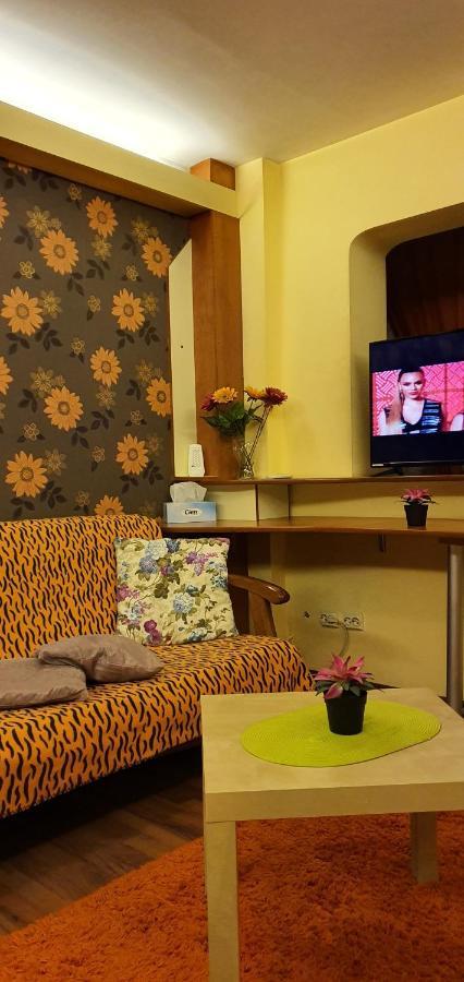 My House - Ultracentral Romana Square Near Old Town *