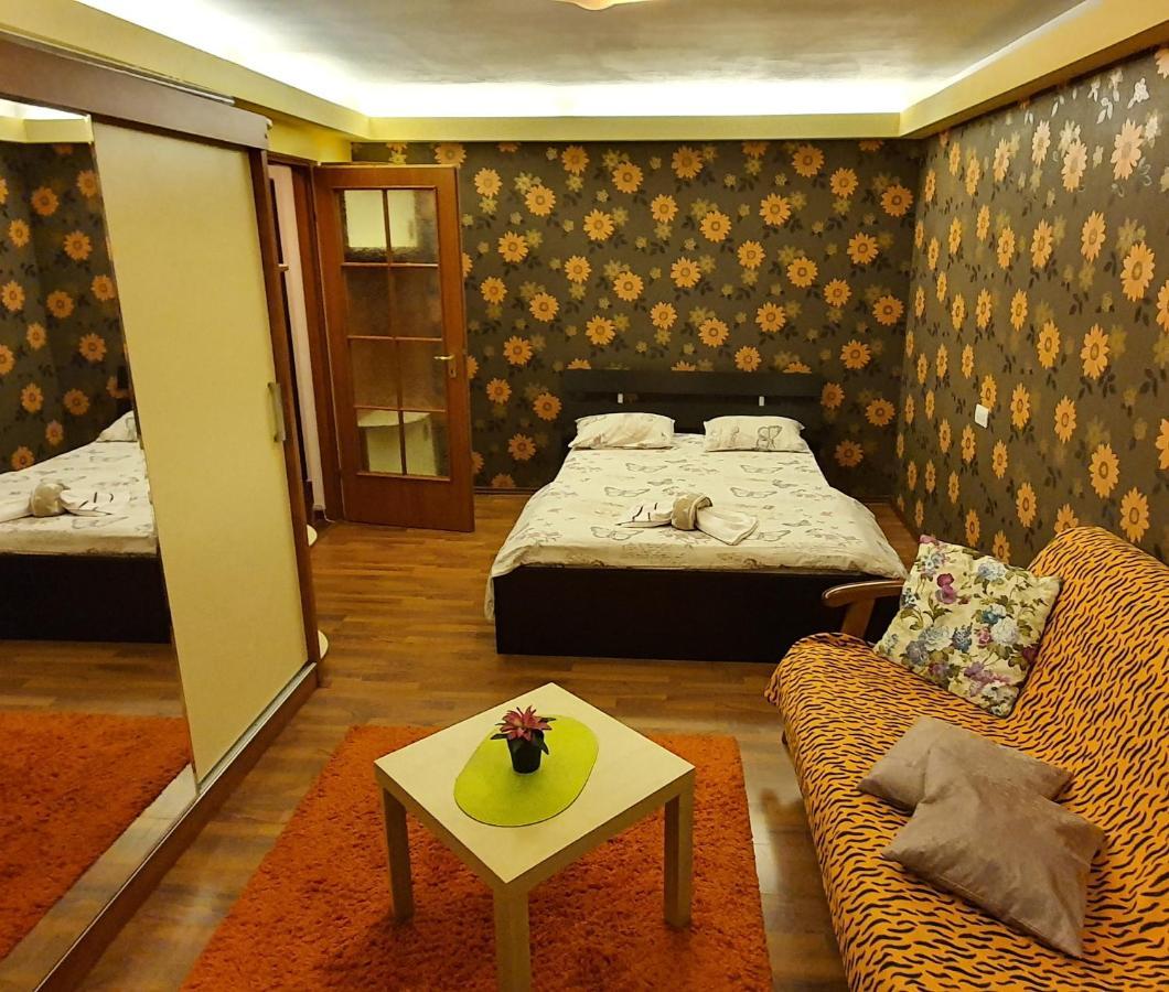 My House - Ultracentral Romana Square Near Old Town