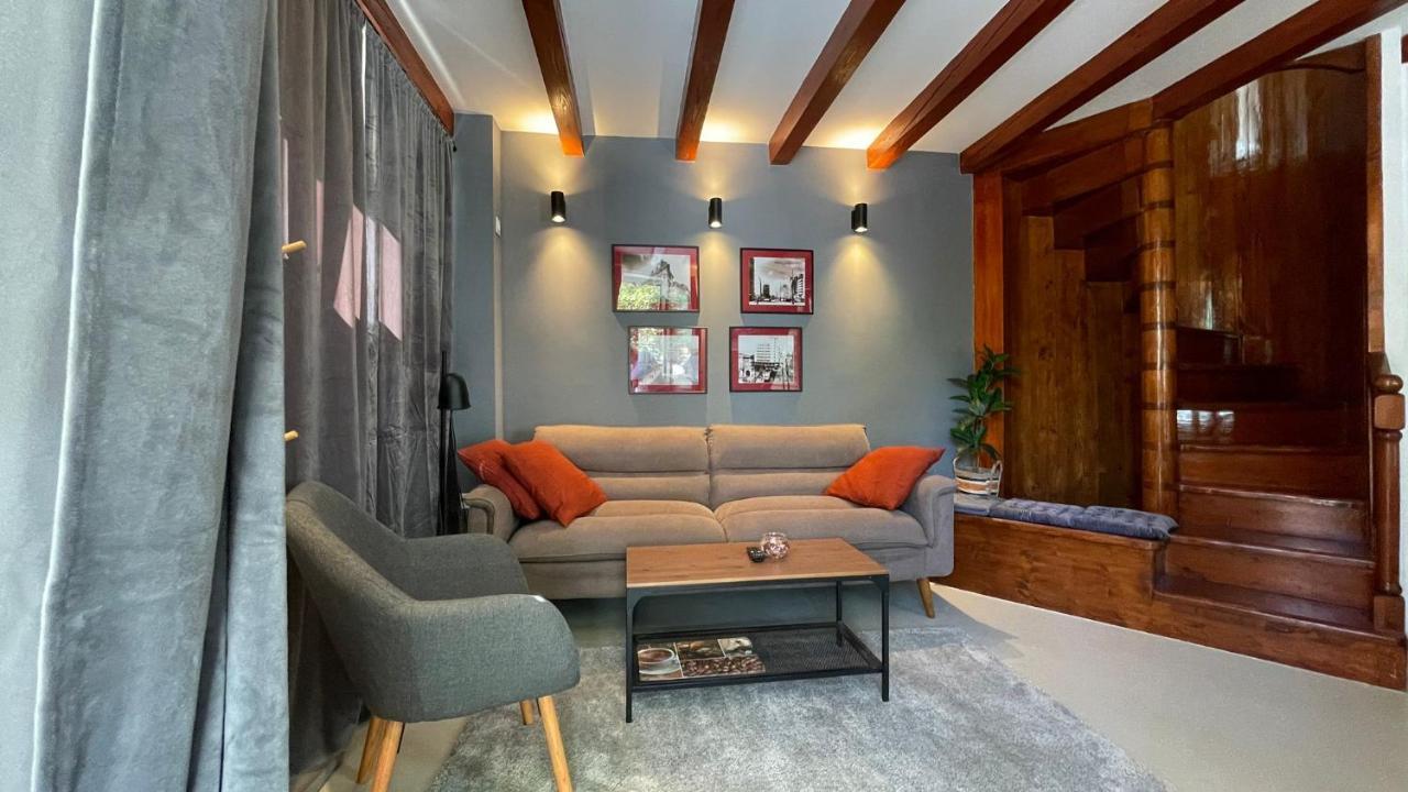 Apartment The-point Lovely In Center Of