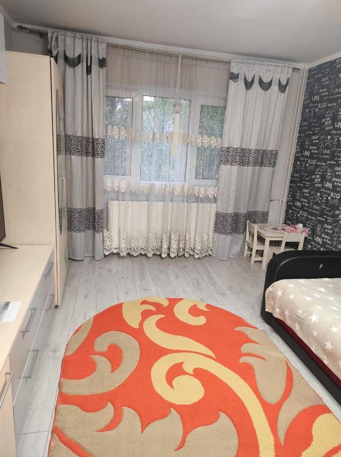 Private Near 3 Min Metrou Crangasi, 40 M2 Apartament *