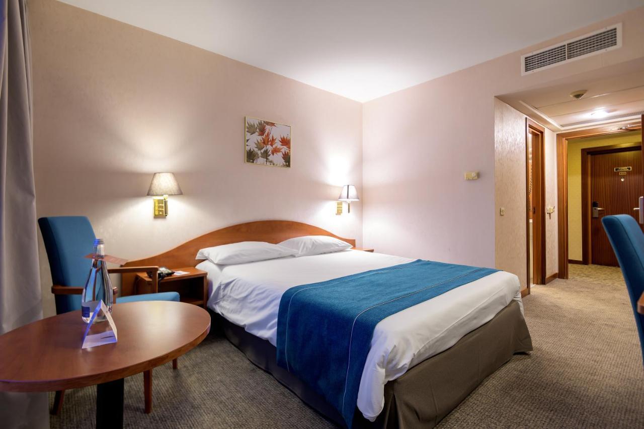Hotel Ramada By Wyndham Parc