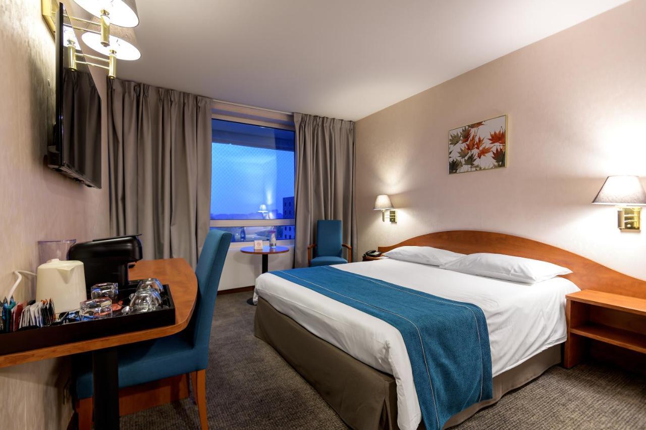 Ramada By Wyndham Parc Hotel