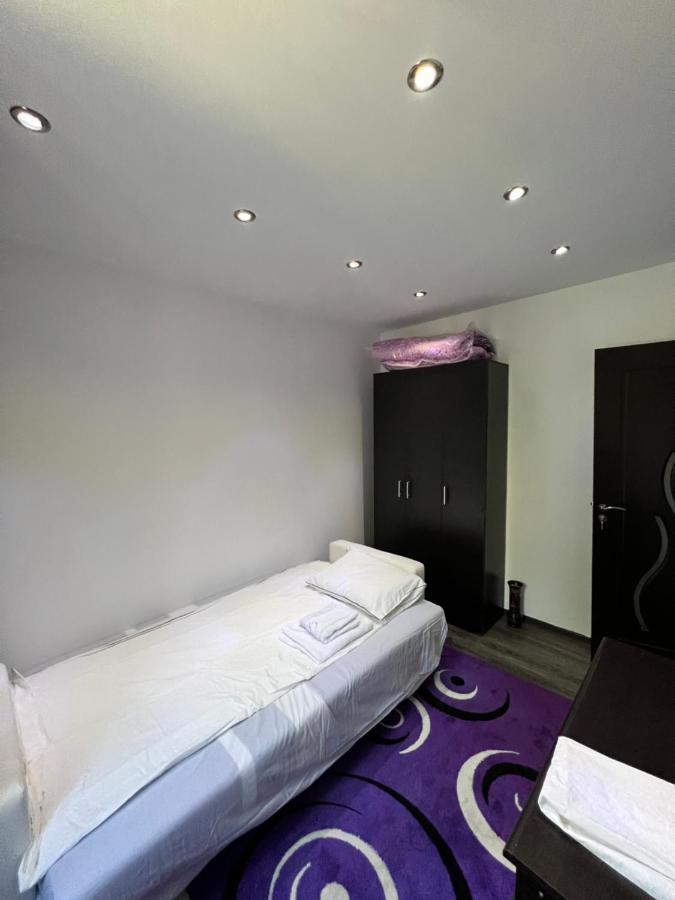 Apartament Linistit Si Luxos Piata Sudului * Bucureşti