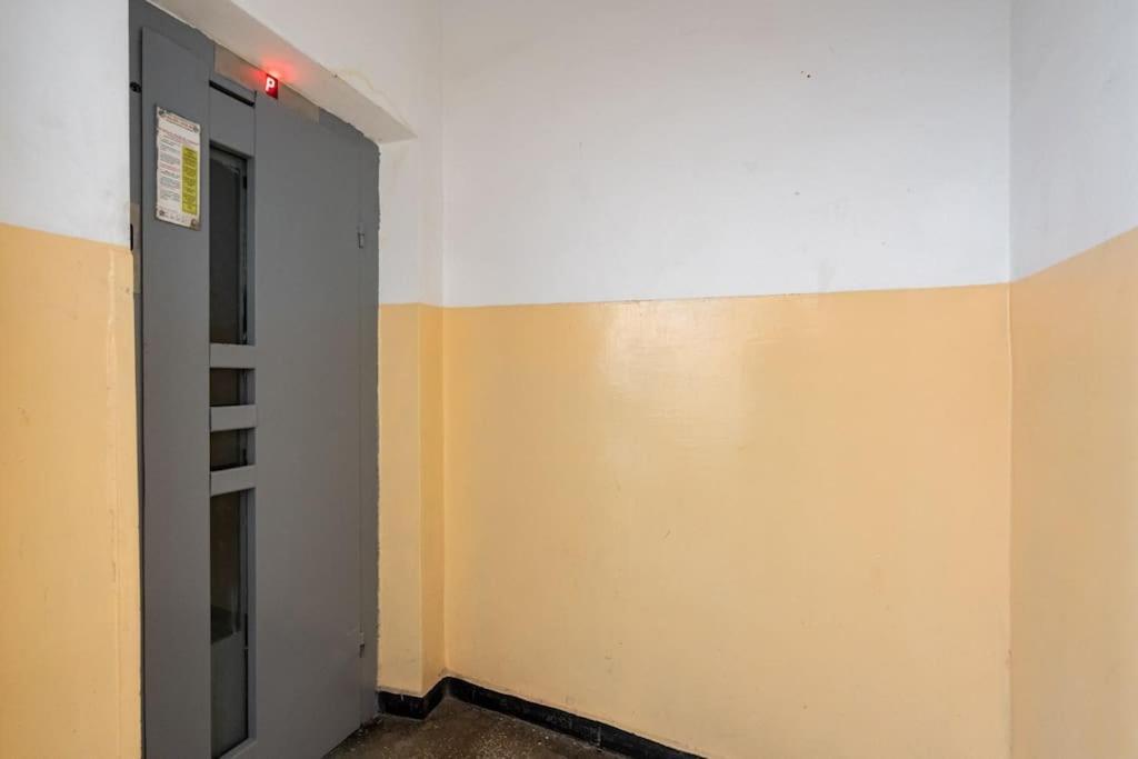 Sunny 2br Flat - Location - Stunning Views * Bucharest