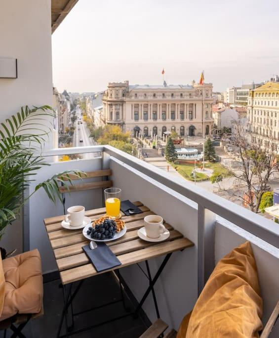 Sunny 2br Flat - Location - Stunning Views Apartment Bucharest