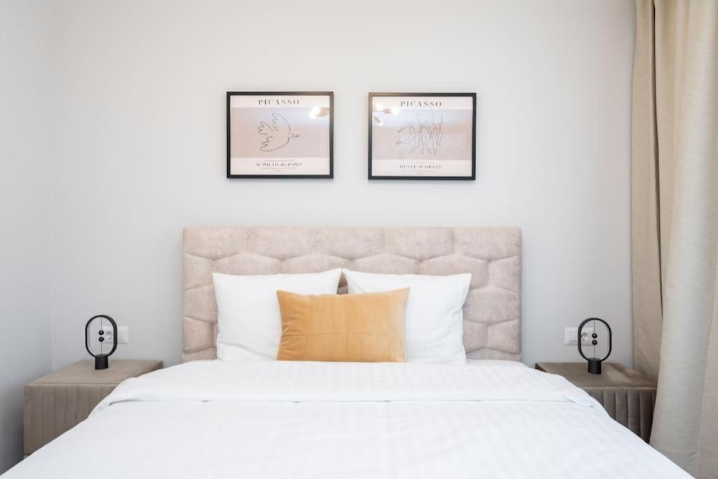 Sunny 2br Flat - Location - Stunning Views