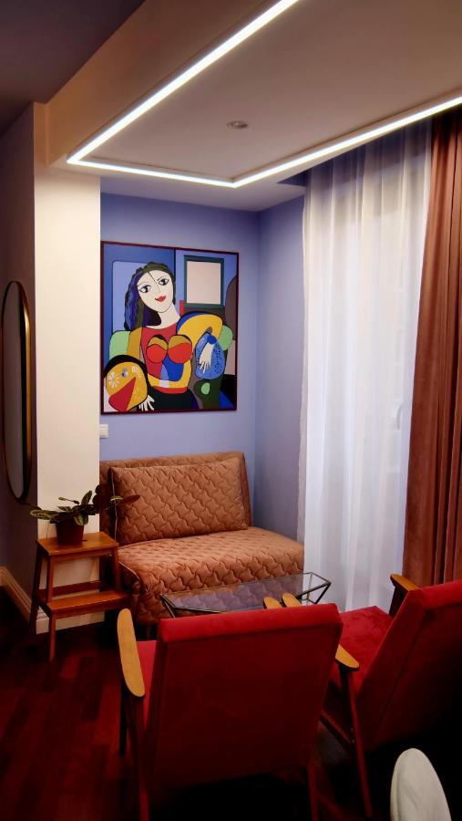 Apartment Downtown Italian *