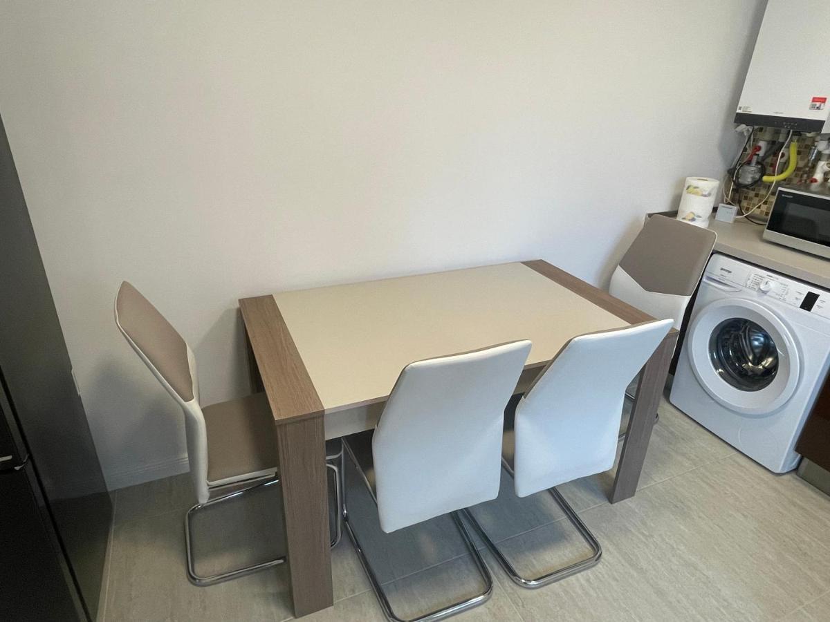 Apartment Apusului