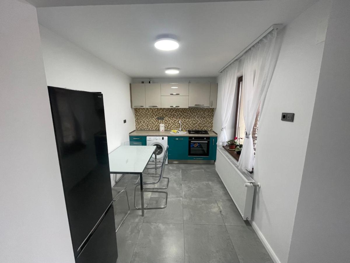 Apartment Apusului *