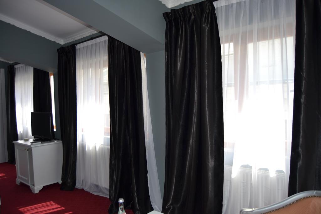 Old City Nf Hotel 4*