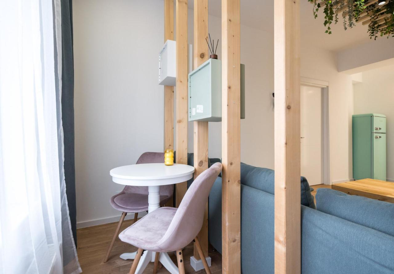 Jungle Escape - Luxe 1-br Haven In Apartament