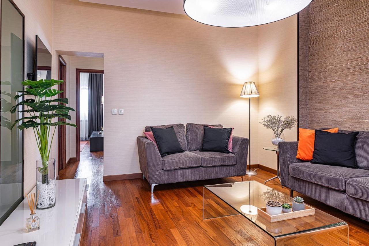 Victoria Secret - Central With View Apartment