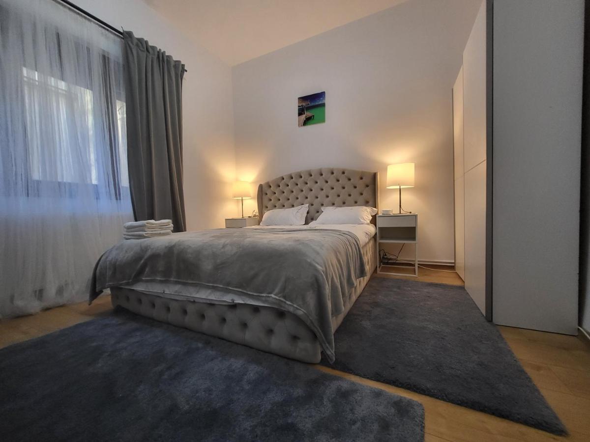 Carmen Housing 2 Apartament *