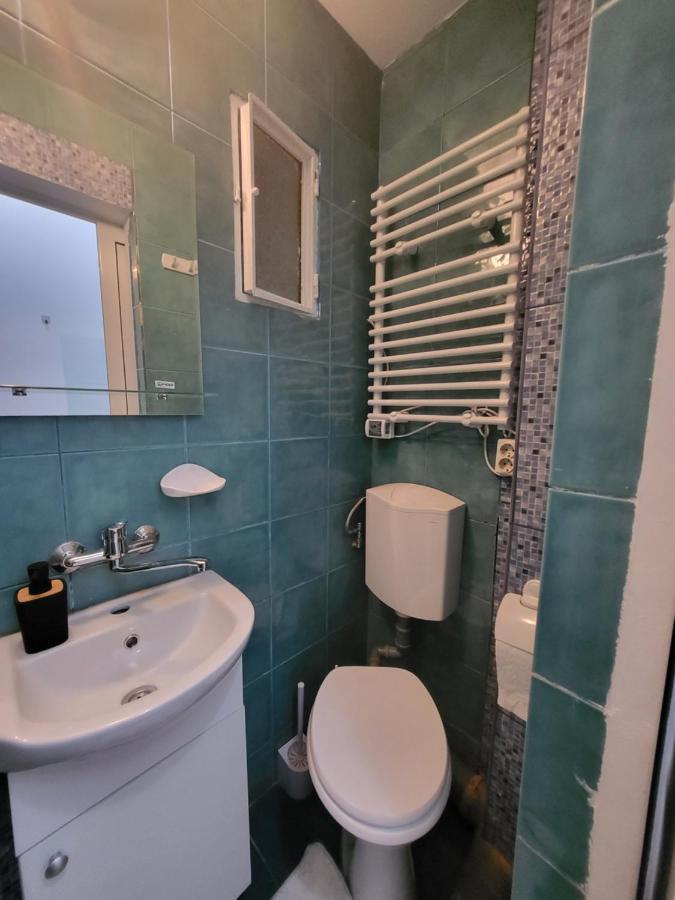 Carmen Housing 2 *