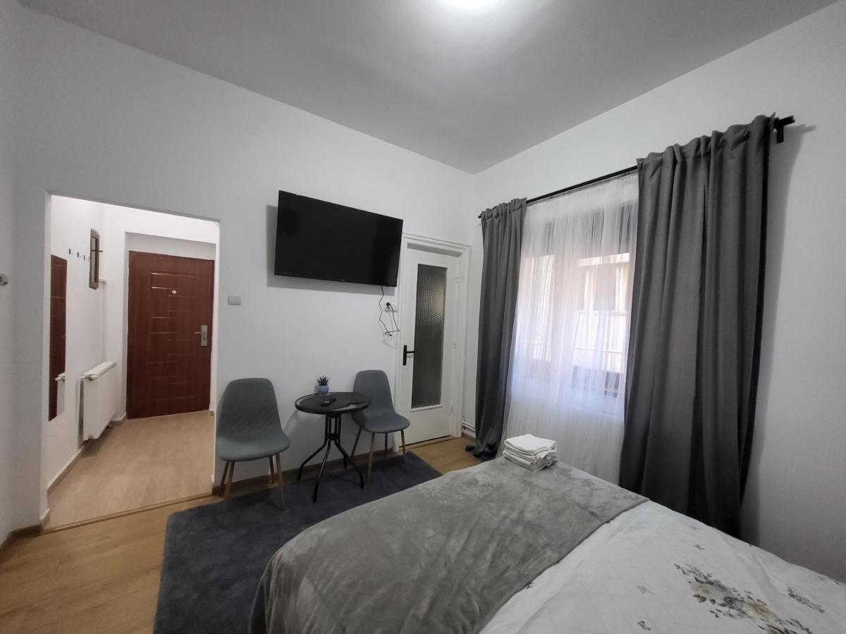 Apartament Carmen Housing 2 *