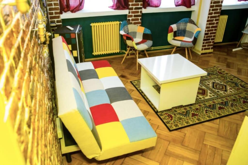 Apartamento Studio Steampunk In Centru Bucareste
