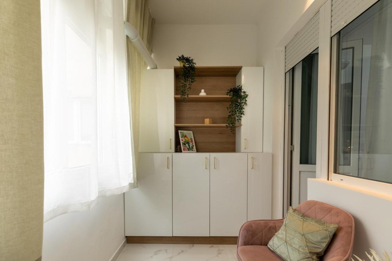 Dream - Prime Location 2br In Bucharest