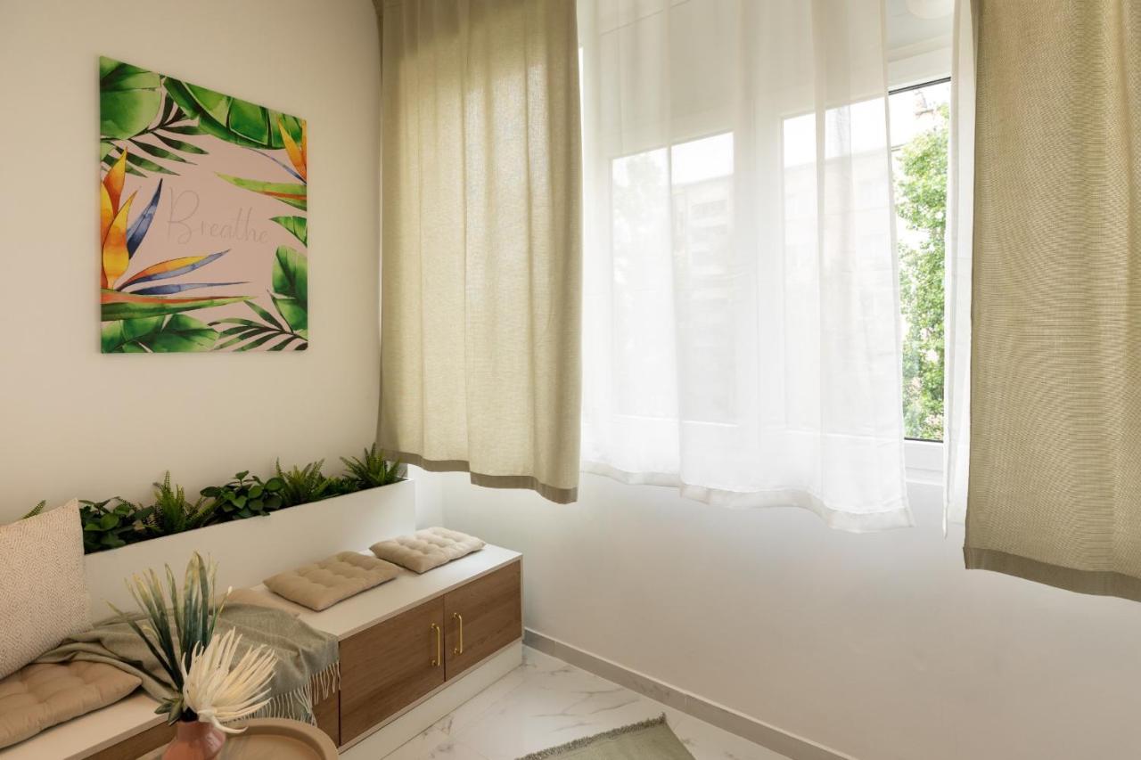 Dream - Prime Location 2br In