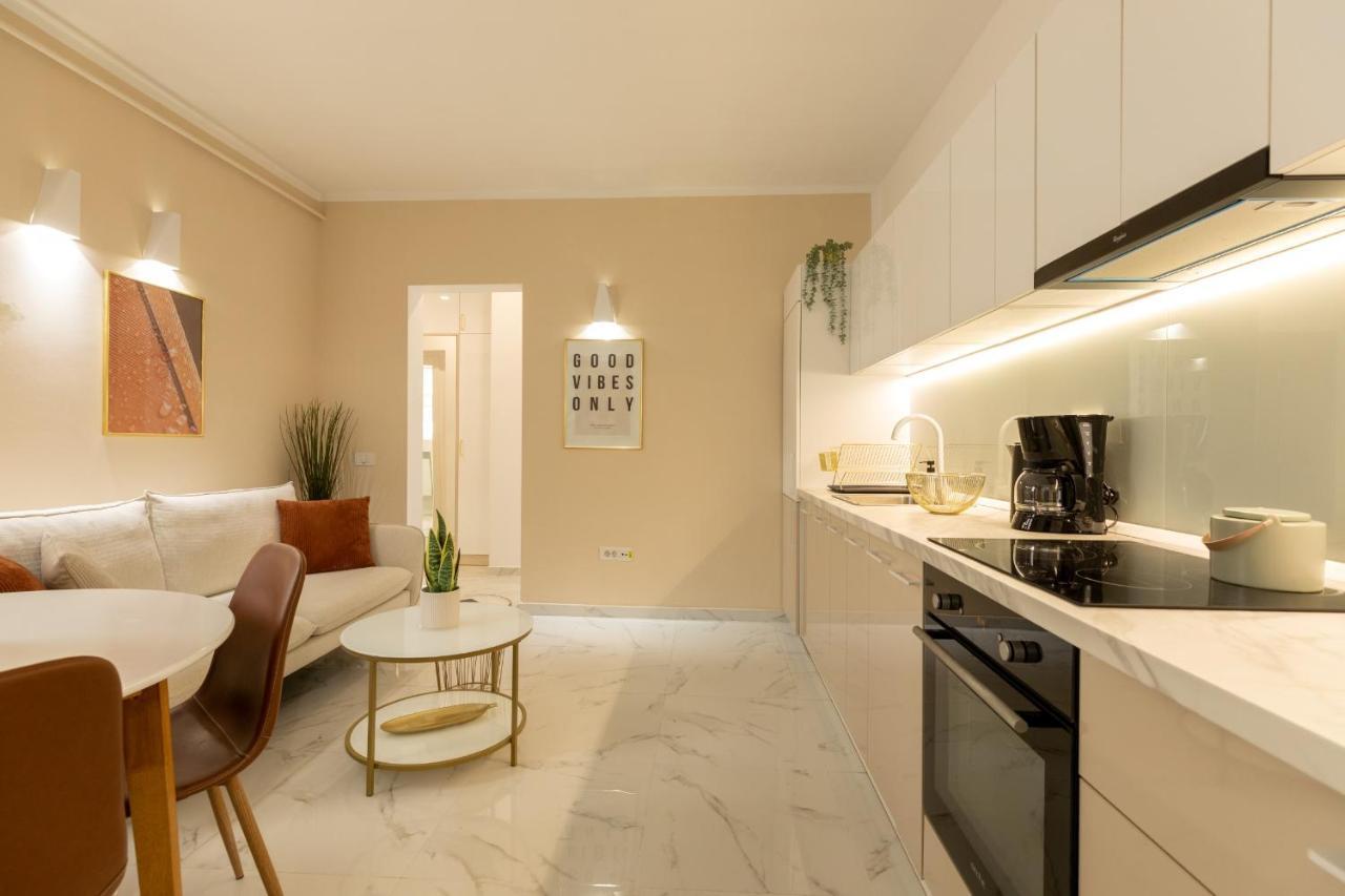 Dream - Prime Location 2br In Bucharest