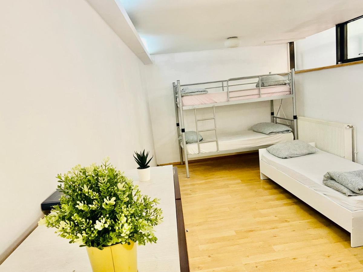 A.g Romana * Bucharest