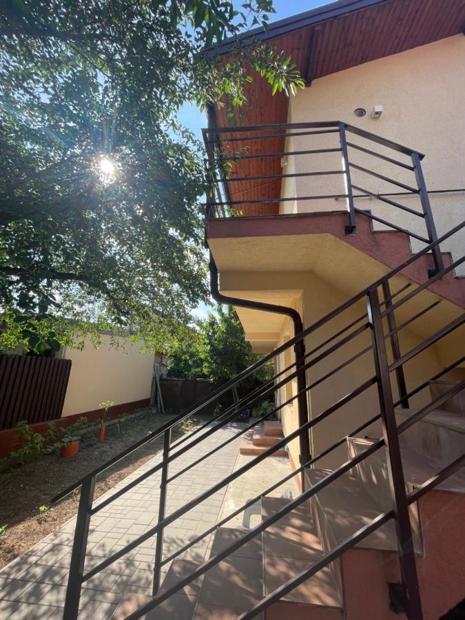 Apusului Apartment *