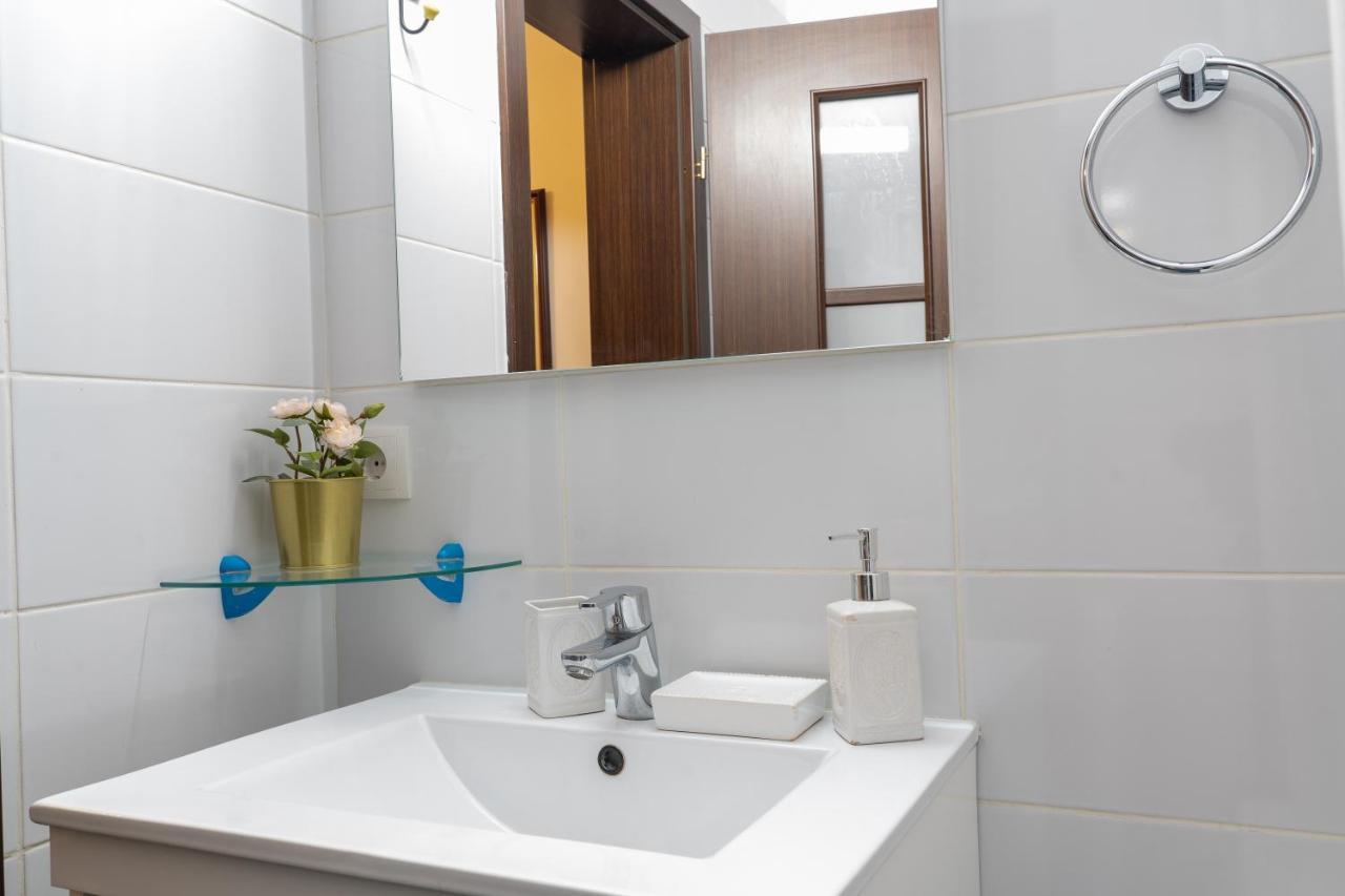 Nottara Theatre Spacious 85sqm 1br Ap With Self Check In *