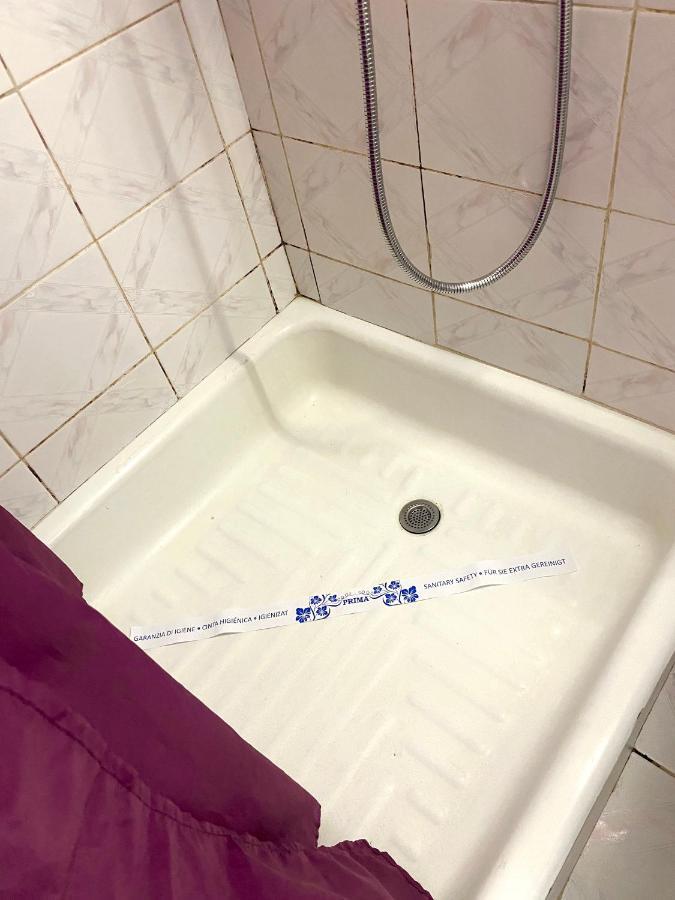 Apartament Charming Studio In Center Of Bucharest,ground Floor, Near Old