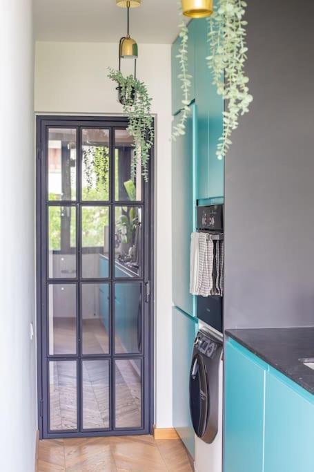 Apartment Chic 1br - Amzei Square *