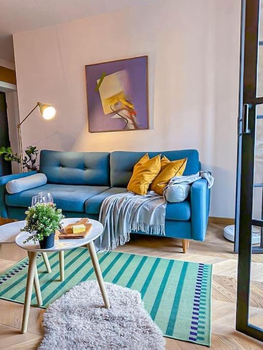 Apartment Chic 1br - Amzei Square Bucharest
