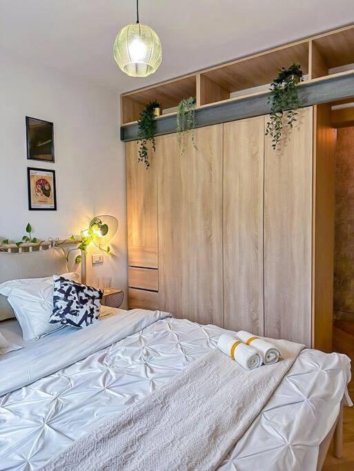 Apartment Chic 1br - Amzei Square *