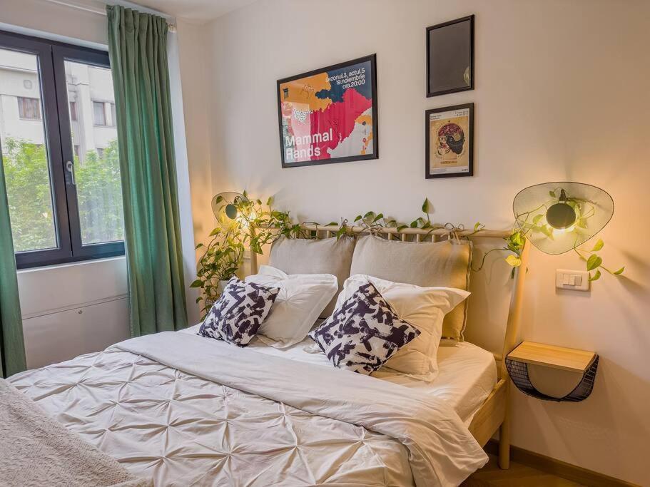 Chic 1br - Amzei Square Apartment Bucharest
