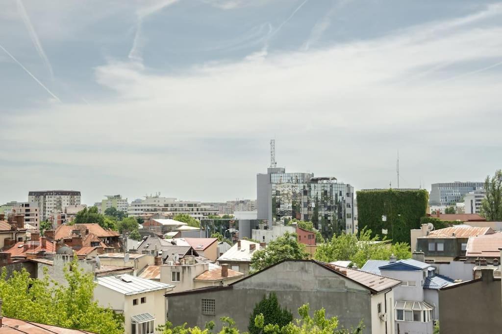 Vivando - Bright 1br - Amazing Terrace + Parking * Bucharest
