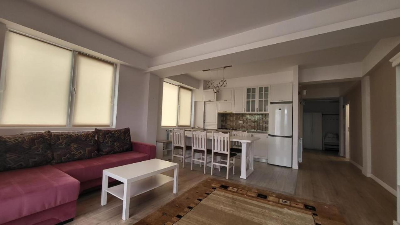 Apartament Padurea Baneasa Bucureşti