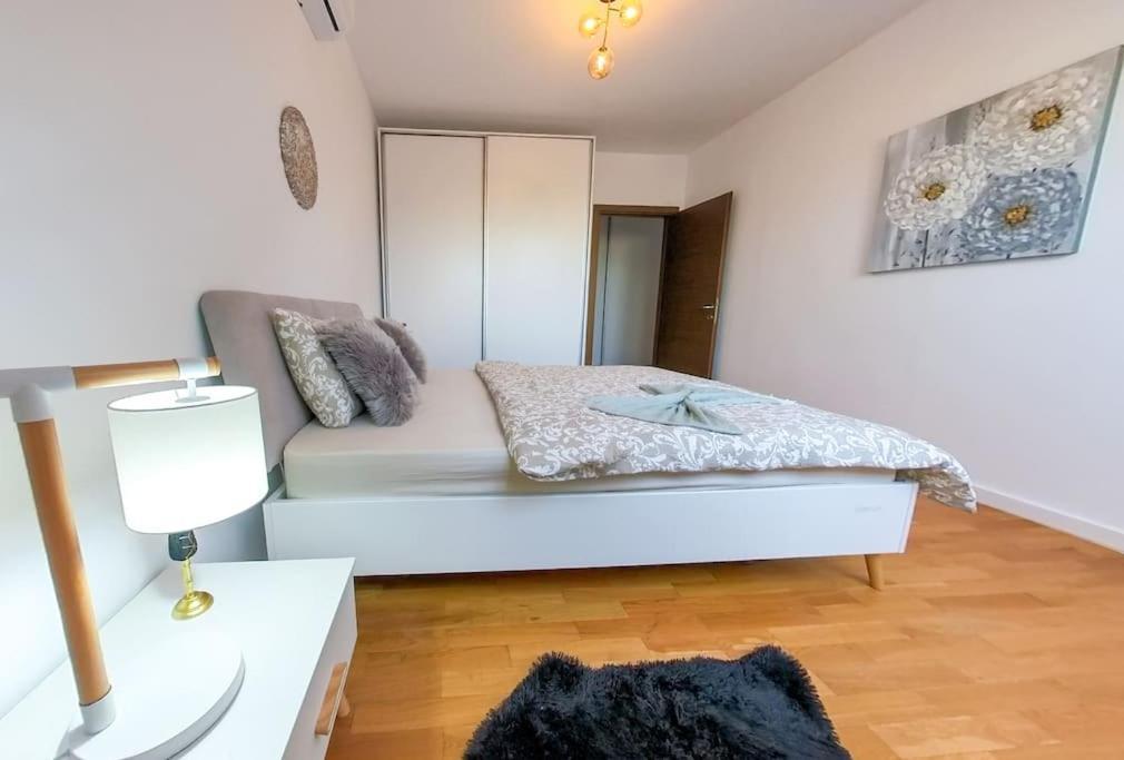 Dd Apartment Bucharest