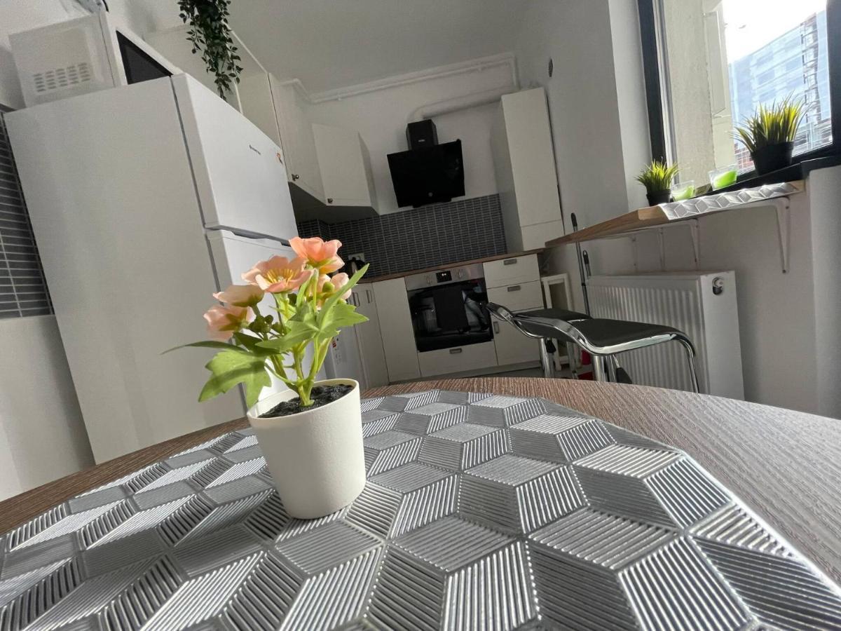 Stylish Near Orhideea Towers W Free Wifi * Bucharest