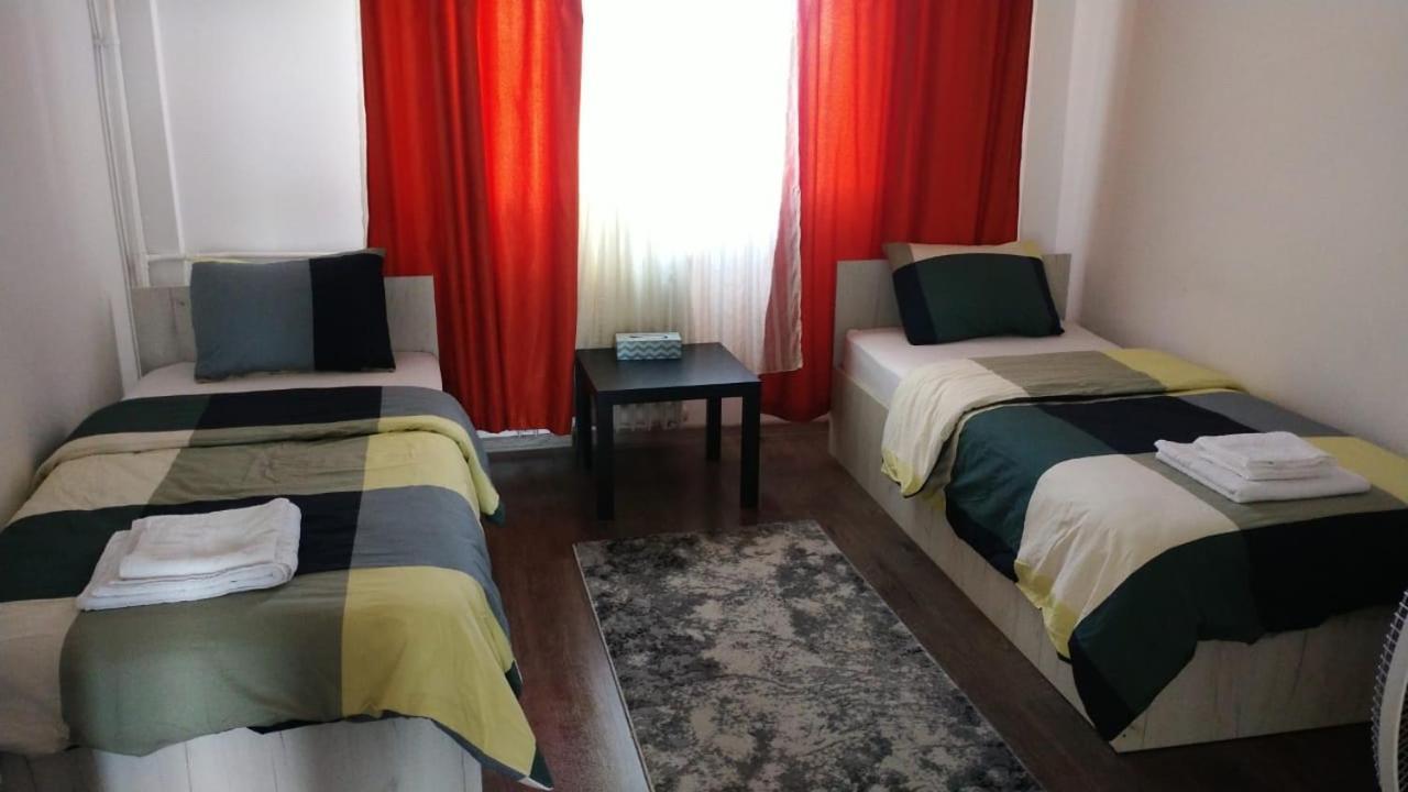Hostel Gorkha's Hostel, No- 292 Bucureşti