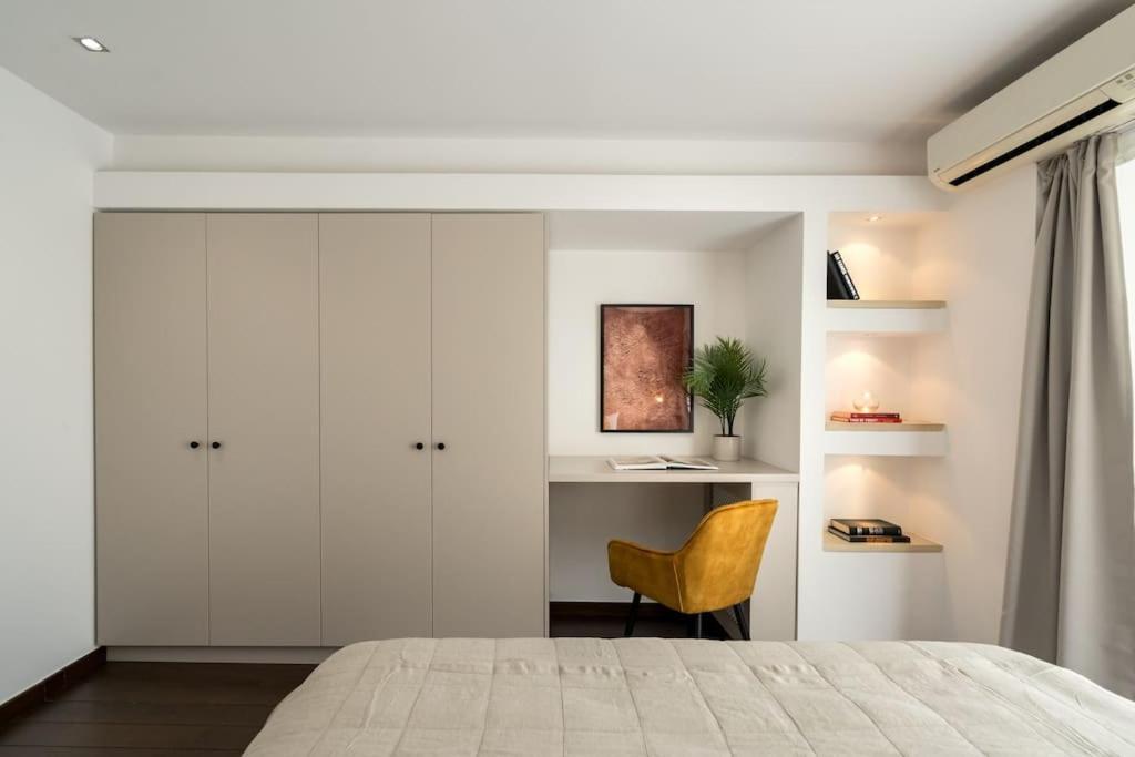 Apartment Superb Views 3br Duplex - 4 Balconies + Parking